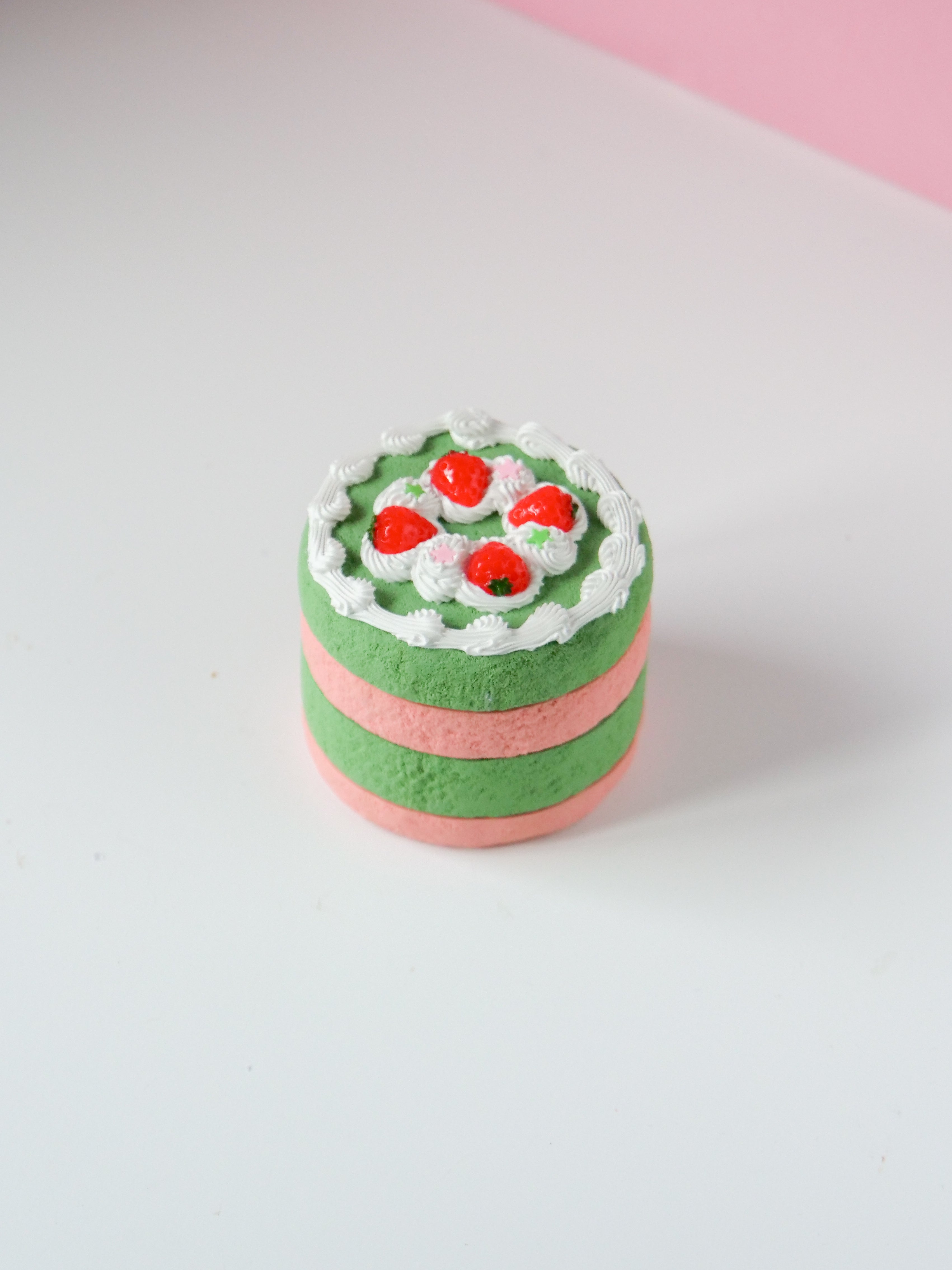 Strawberry Matcha Cake Grinder (2.5”)