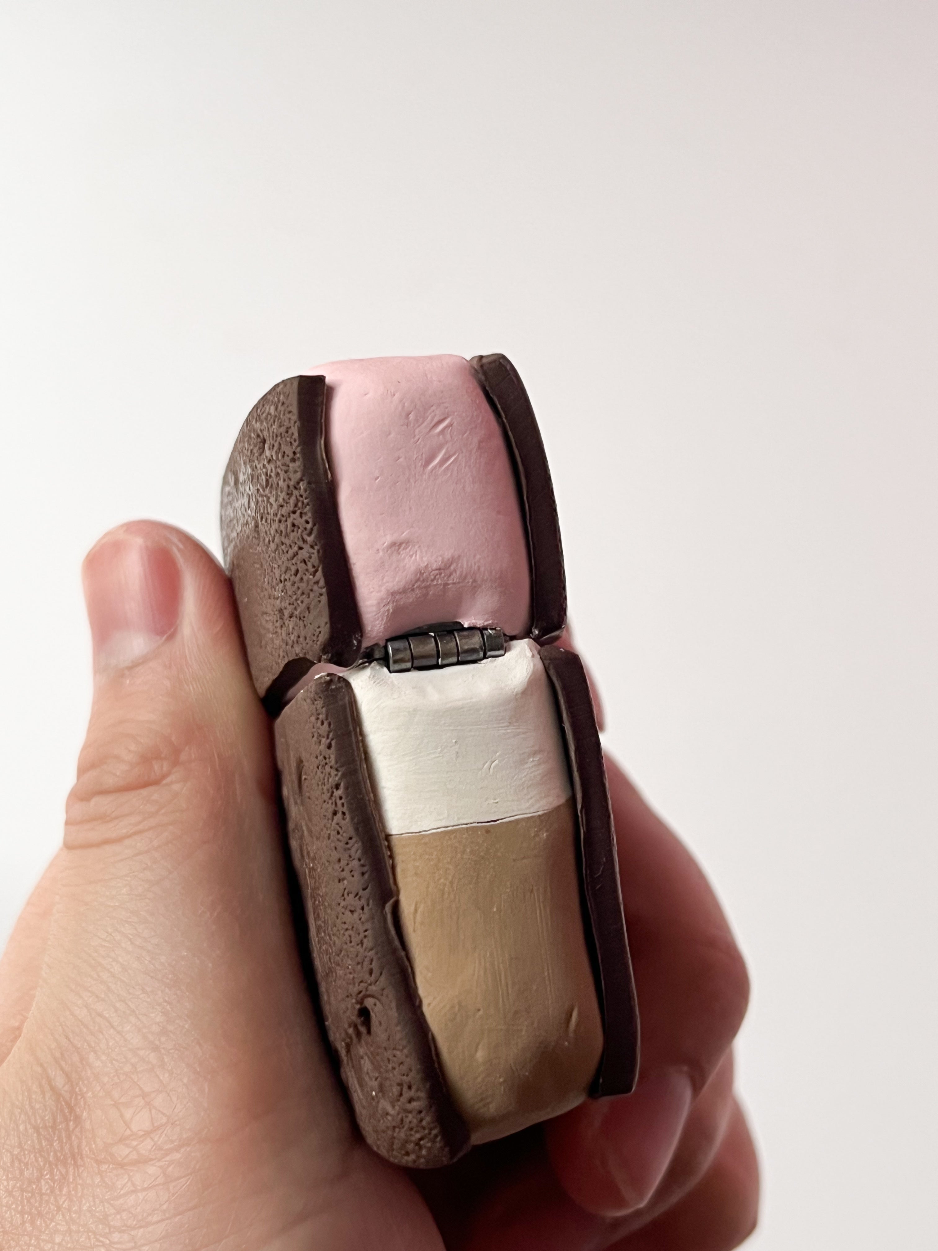 Imperfect Ice Cream Sandwich Lighter (Case ONLY)