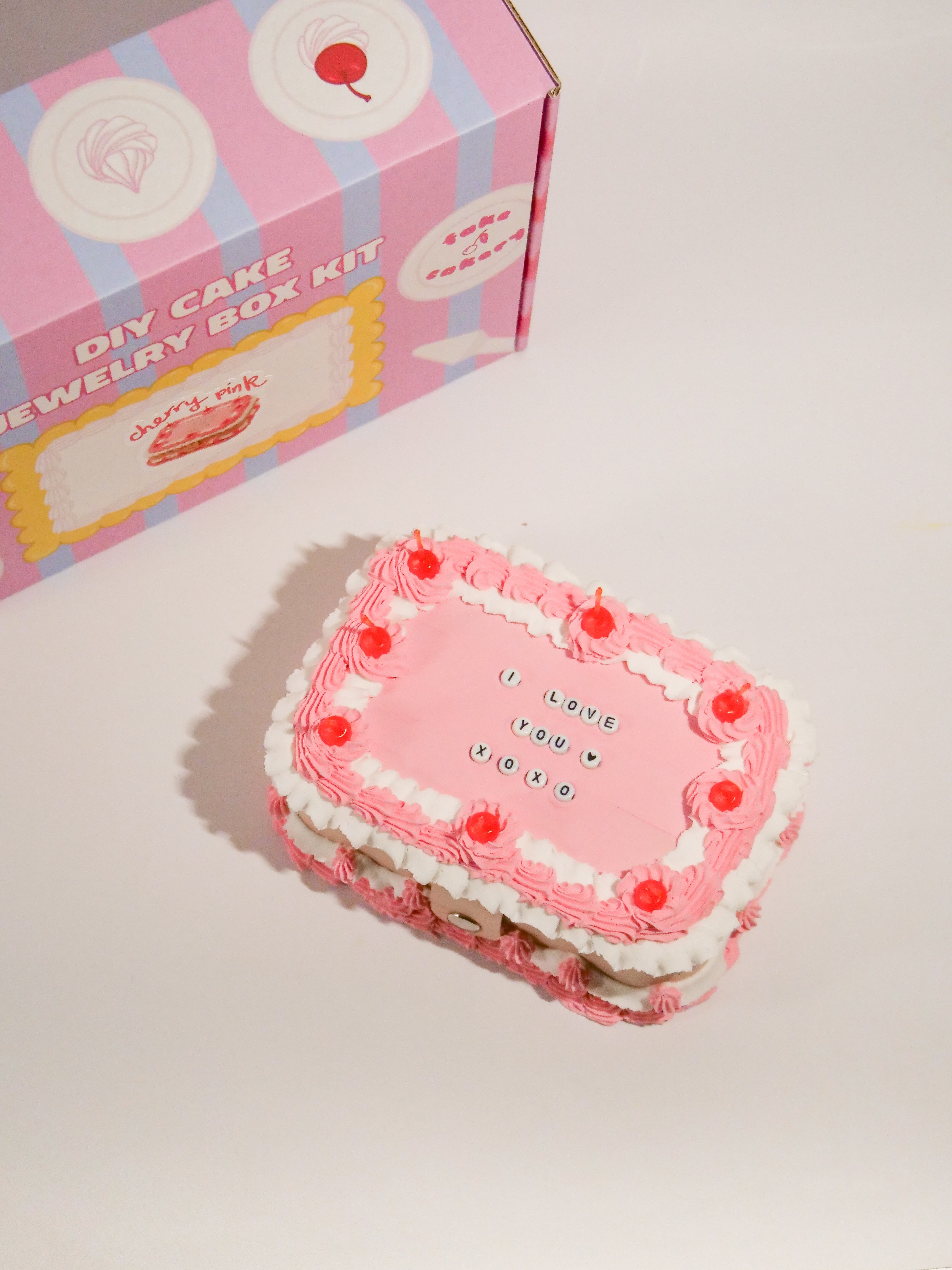 DIY Cake Jewelry Box Kit (pink)