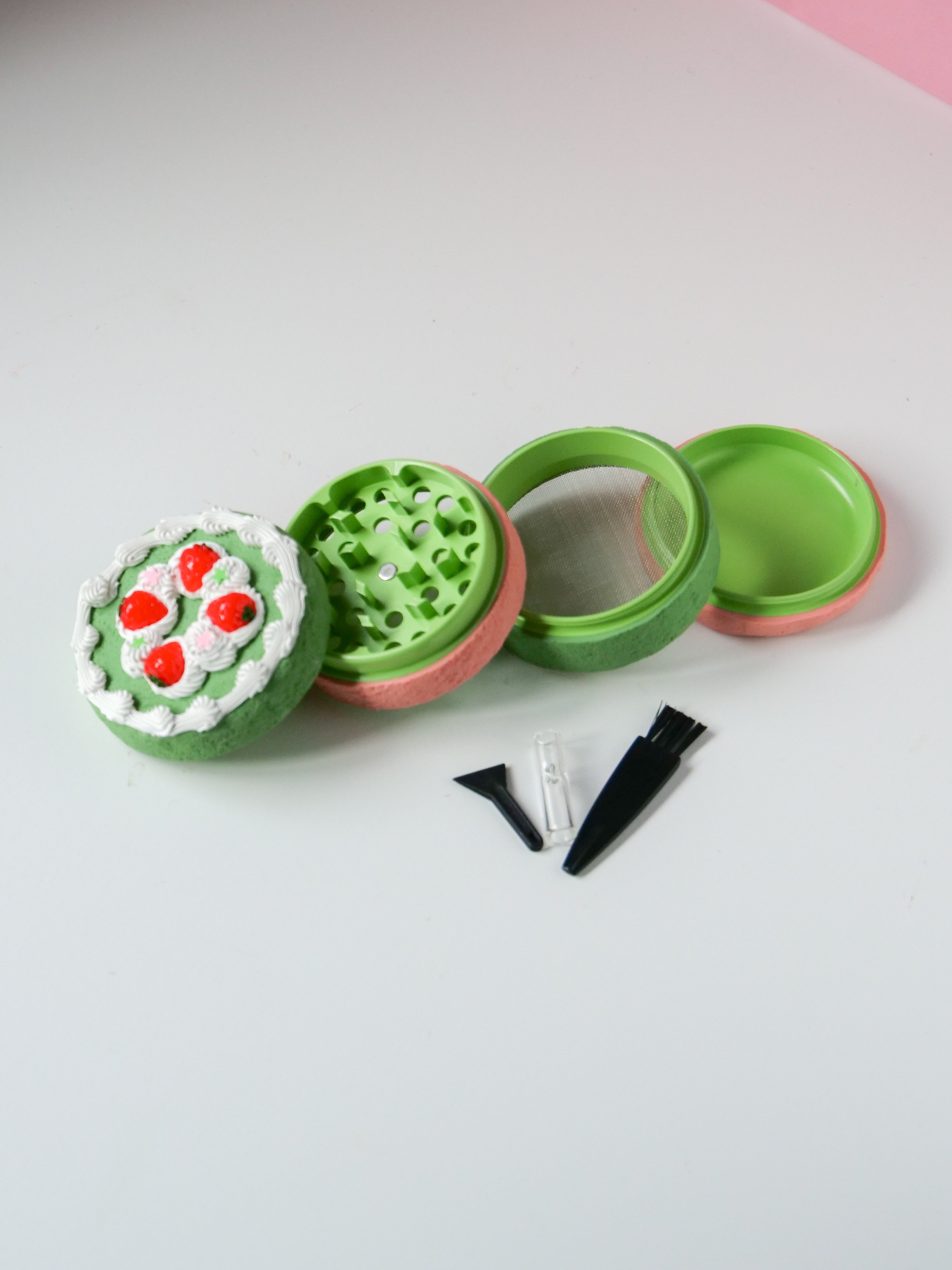 Strawberry Matcha Cake Grinder (2.5”)