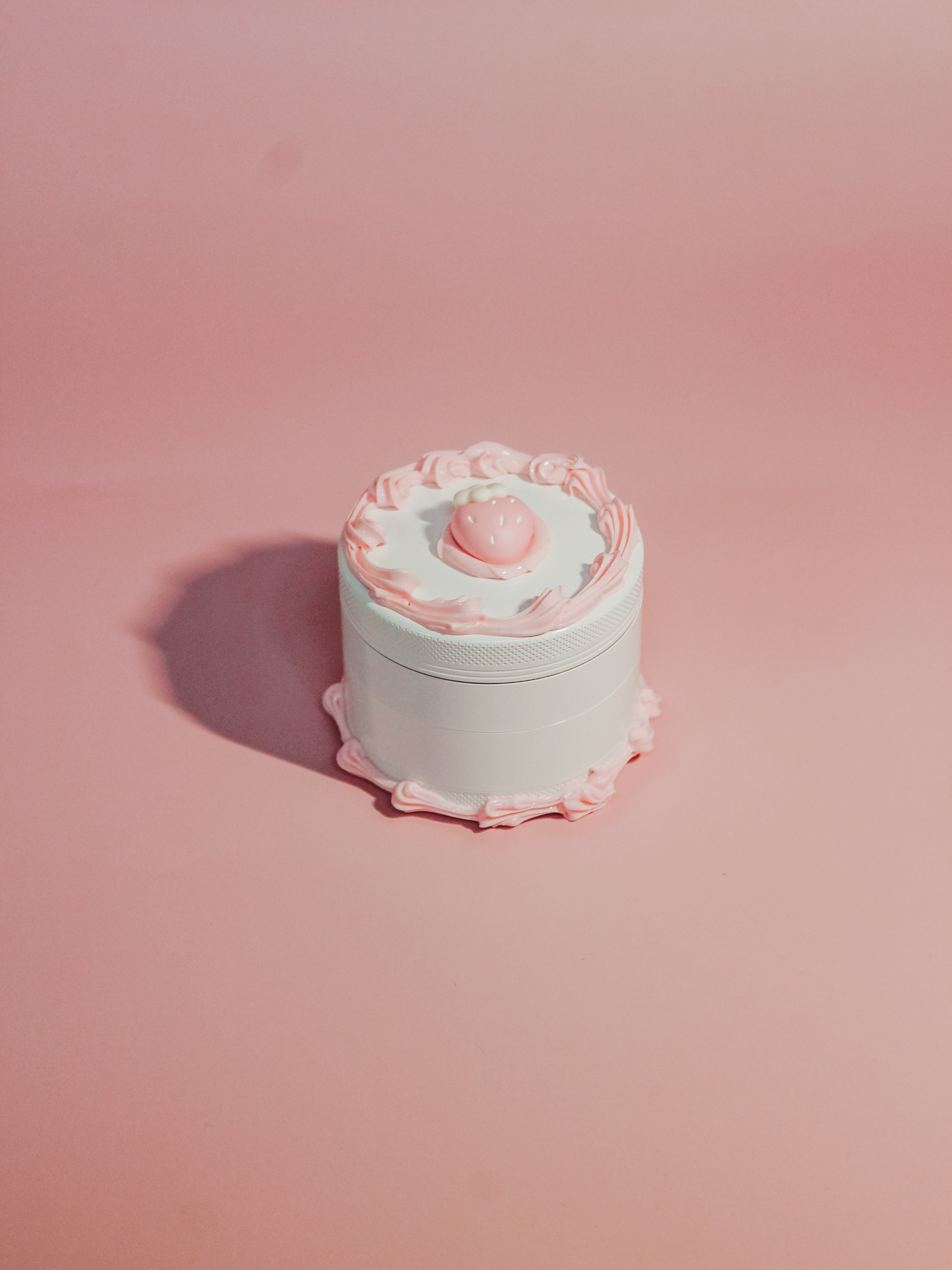 Light Pink Cake Grinder (4 layer)