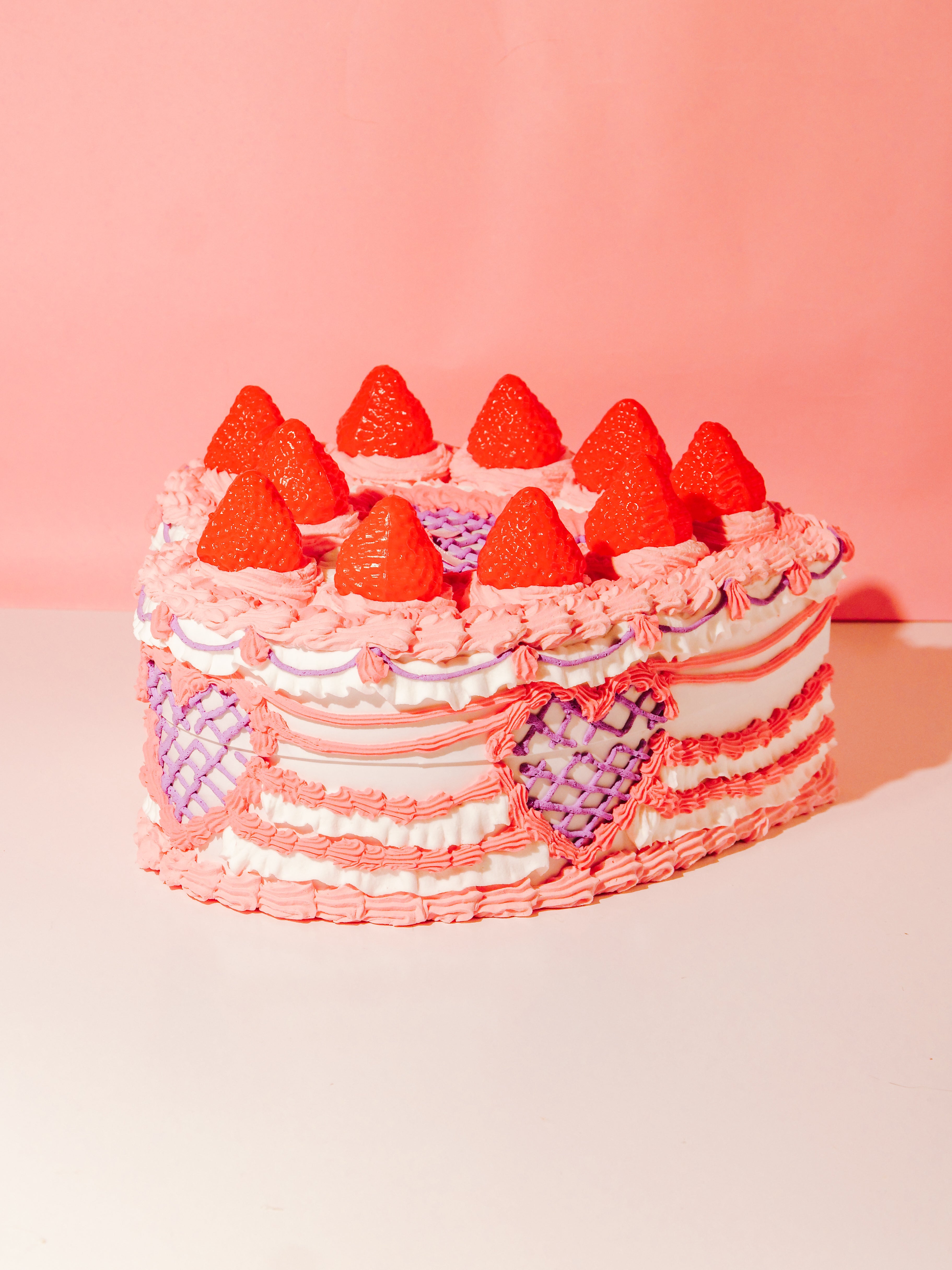 Pink strawberry 9" cake box