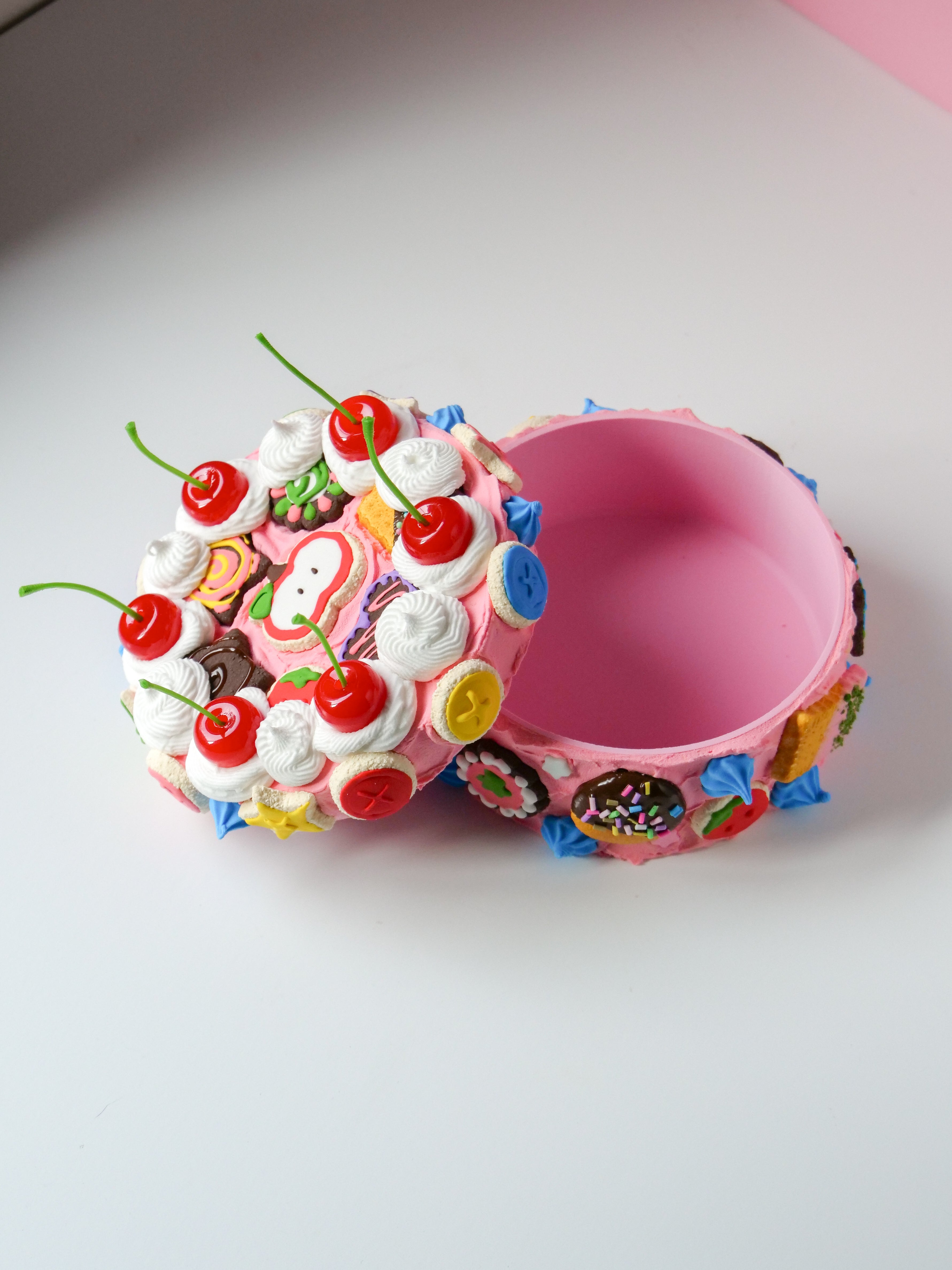 Trinkets Cake Box A