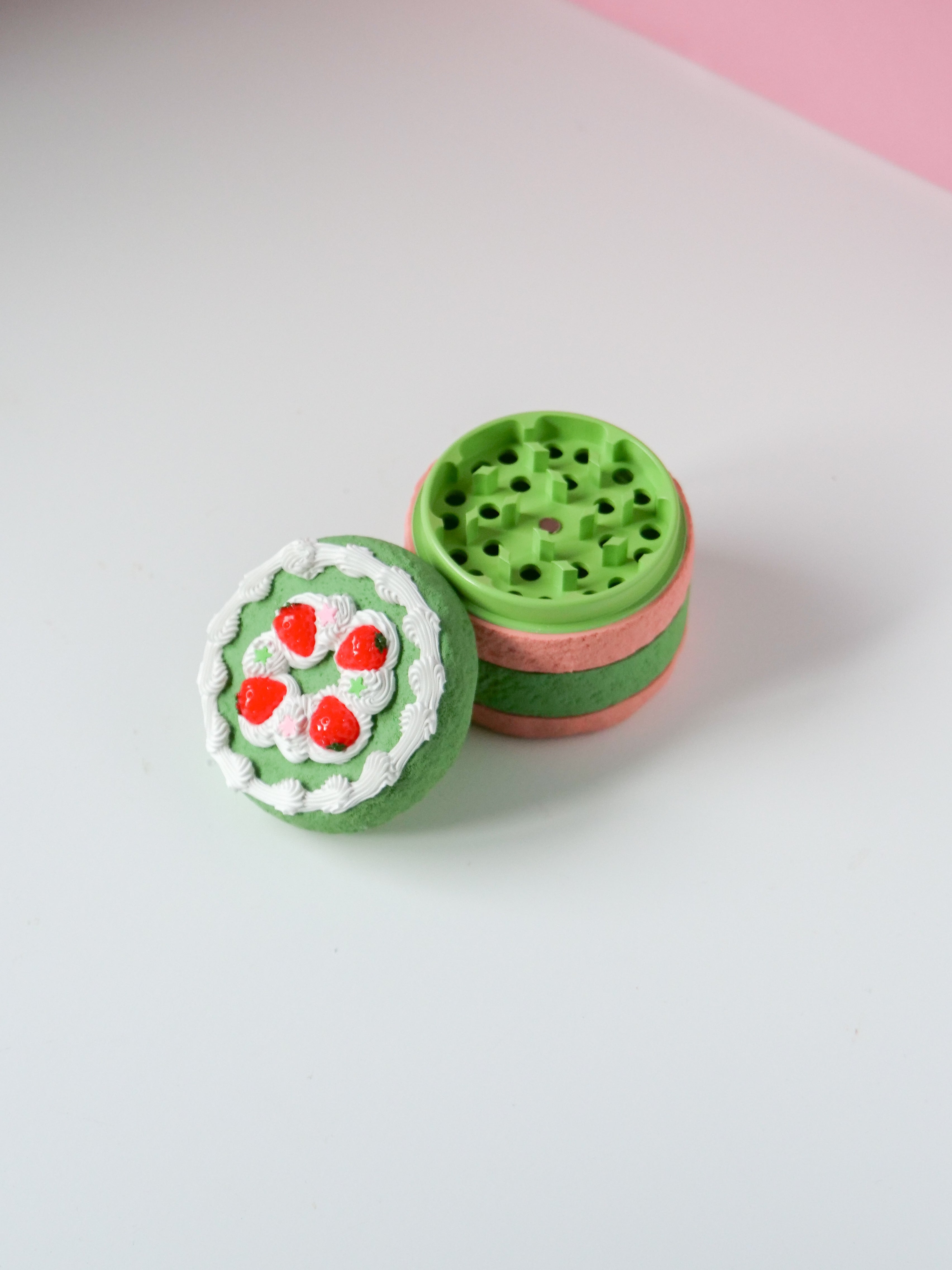 Strawberry Matcha Cake Grinder (2.5”)