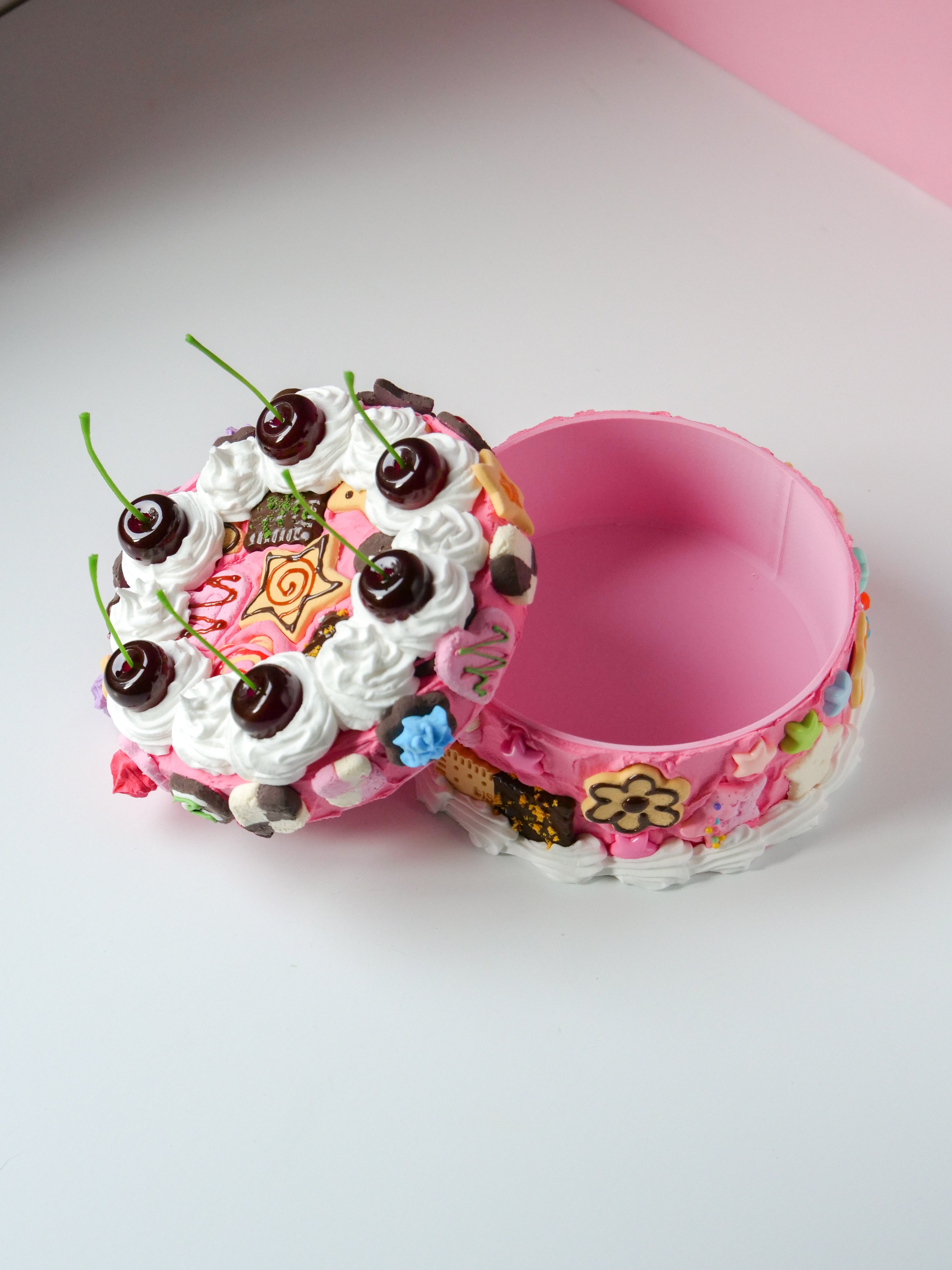 Trinkets Cake Box B