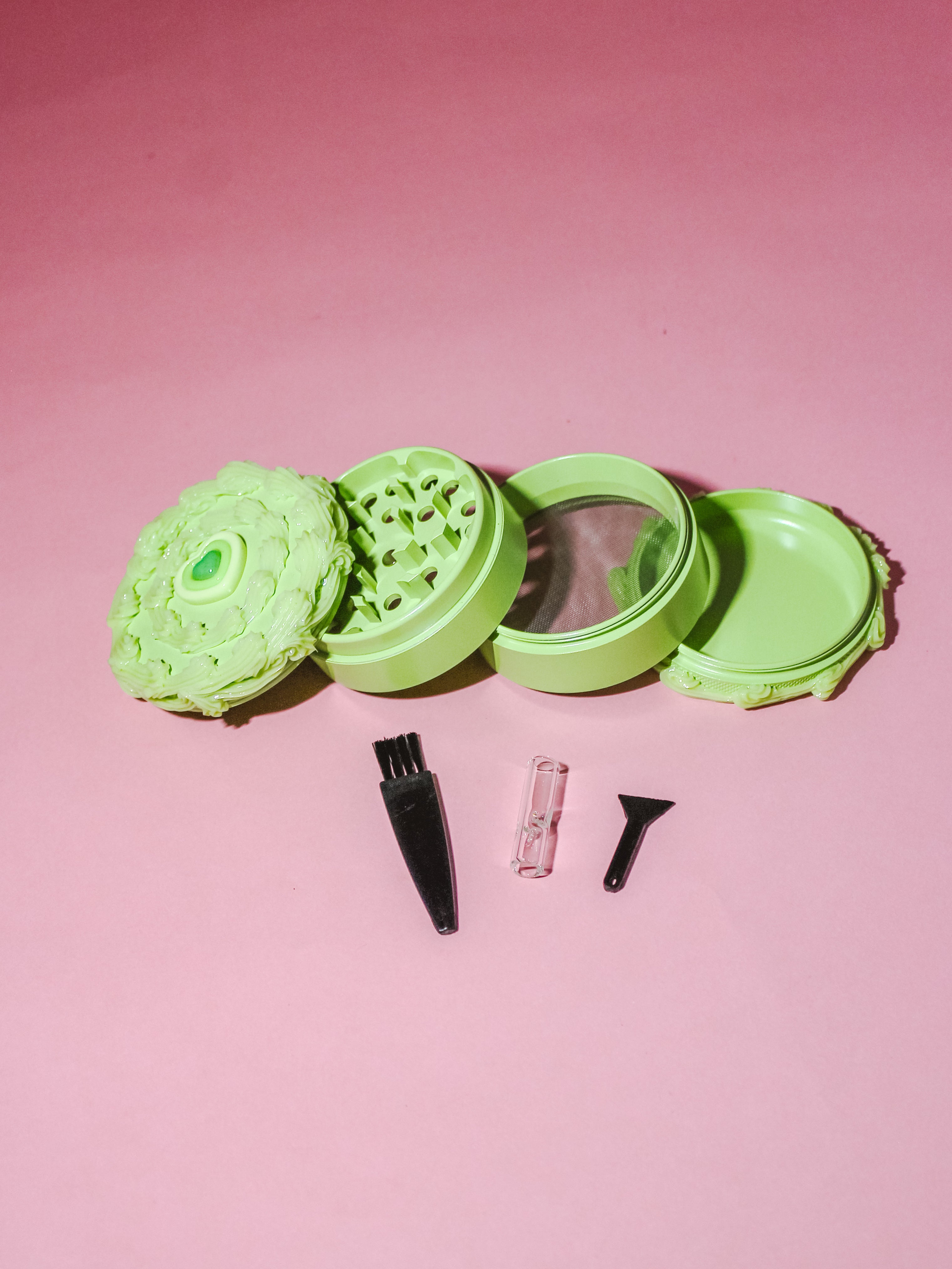 Green Hearts Cake Grinder (4 layer)